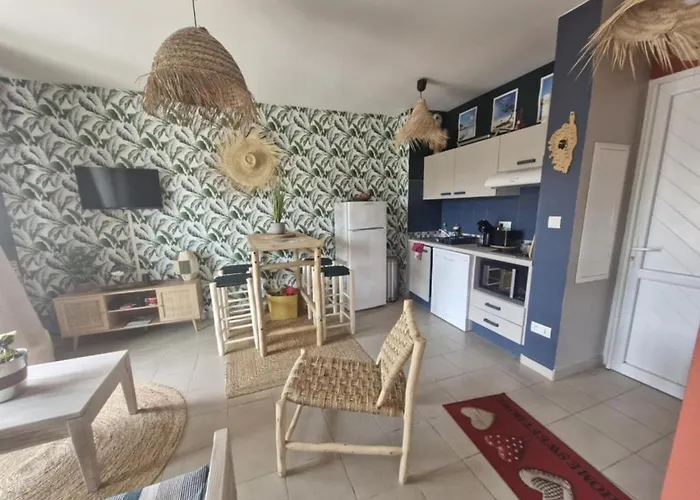 Casa *
